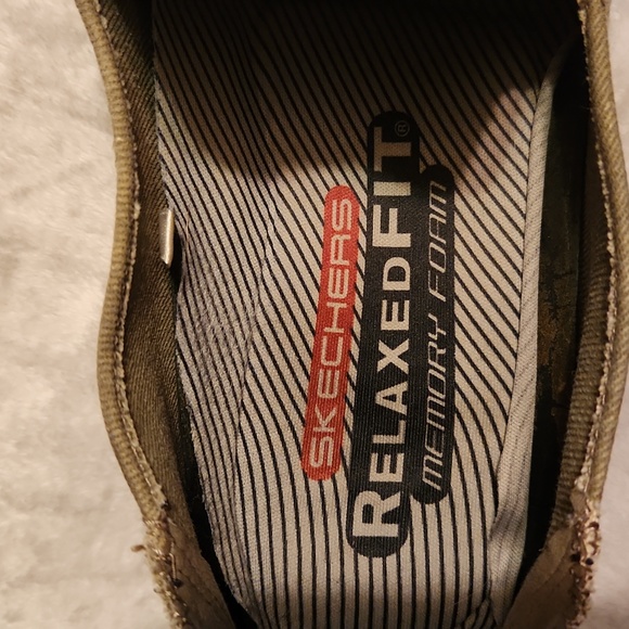 Sketchers canvas slip ons - Picture 6 of 6